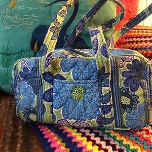 Blue Floral Quilted Women's Carry Bag
Vera Bradley 
New never used